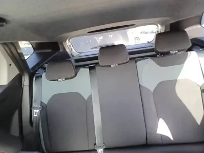 Photo 12 Dacia Duster  Hybrid 155