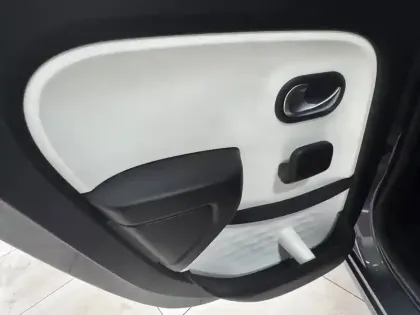 Photo 10 Renault Twingo  III TCe 95