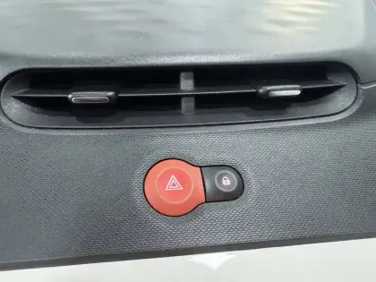 Photo 21 Renault Twingo  III TCe 95