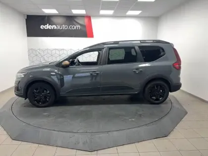 Photo 35 Dacia Jogger  Hybrid 140 7 places GSR2