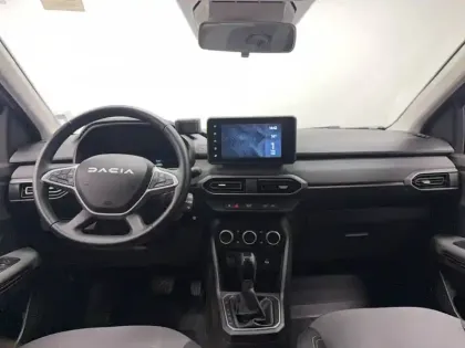 Photo 10 Dacia Jogger  Hybrid 140 7 places GSR2