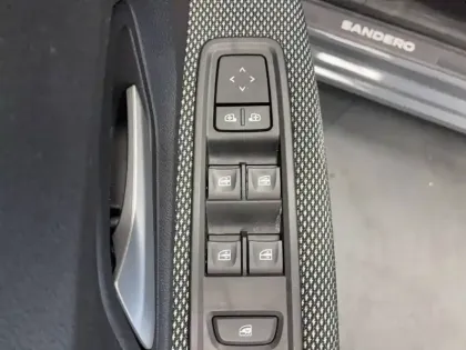 Photo 19 Dacia Sandero  ECO-G 100 GSR2