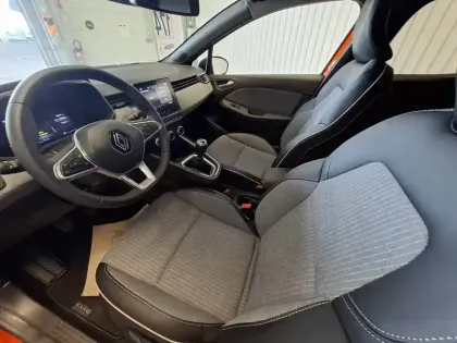 Photo 49 Renault Clio Gén. V (BJA) Ph2 Techno 5