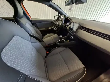 Photo 64 Renault Clio Gén. V (BJA) Ph2 Techno 5