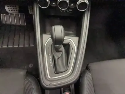 Photo 13 Renault Clio Gén. V (BJA) Ph2 esprit Alpine 5