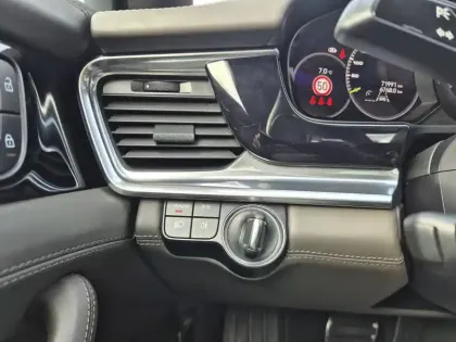 Photo 26 Porsche Panamera  4S V6 3.0 560 Hybrid