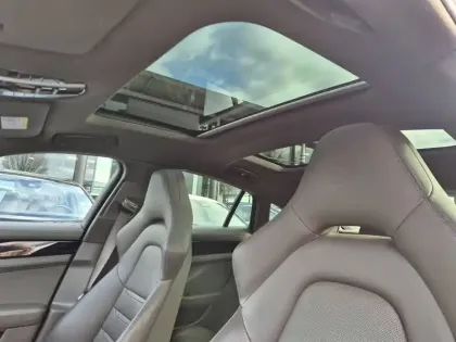 Photo 19 Porsche Panamera  4S V6 3.0 560 Hybrid