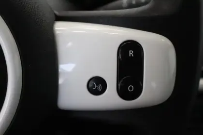 Photo 22 Renault Twingo  III SCe 65