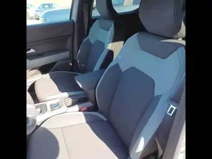 Photo 8 Dacia Duster  Hybrid-G 150 4x4