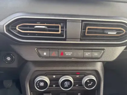 Photo 39 Dacia Sandero  ECO-G 100 GSR2