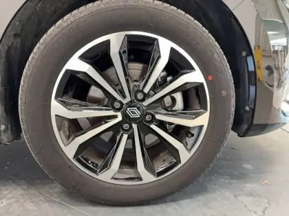 Photo 9 Renault Clio  E-Tech full hybrid 145 ch GSR2