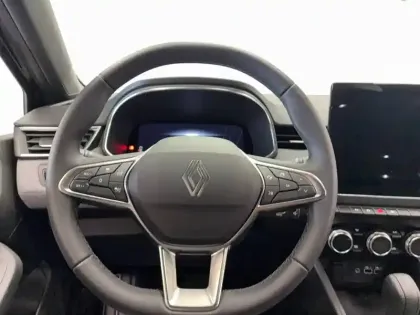 Photo 12 Renault Clio  E-Tech full hybrid 145 ch GSR2