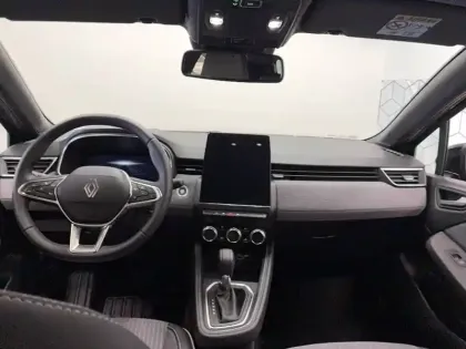 Photo 11 Renault Clio  E-Tech full hybrid 145 ch GSR2