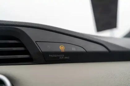 Photo 34 Nissan Micra  IG-T 92