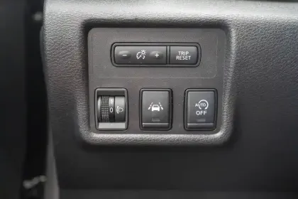 Photo 28 Nissan Micra  IG-T 92