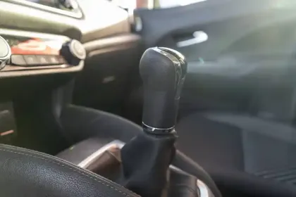 Photo 32 Nissan Micra  IG-T 92