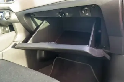 Photo 33 Nissan Micra  IG-T 92