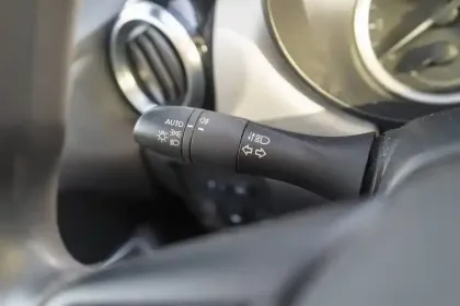 Photo 37 Nissan Micra  IG-T 92