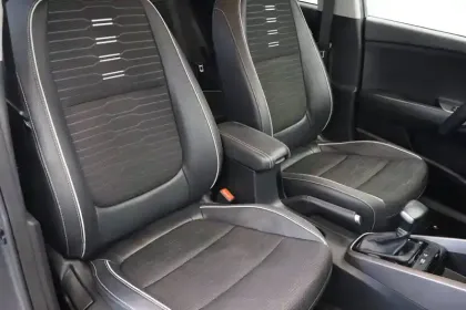 Photo 10 Kia Stonic  1.0 T-GDi 120 ch MHEV DCT7