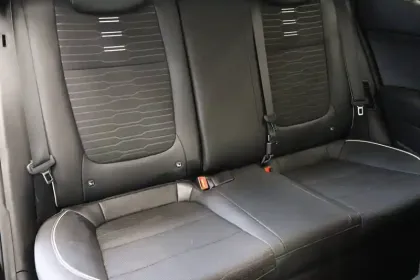 Photo 11 Kia Stonic  1.0 T-GDi 120 ch MHEV DCT7