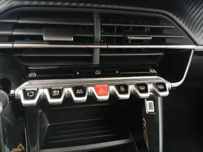 Photo 16 Peugeot 208 Gén. II Ph2 Active 5