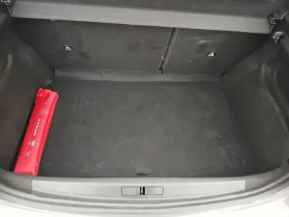 Photo 41 Peugeot 208  PureTech 100 S&S BVM6