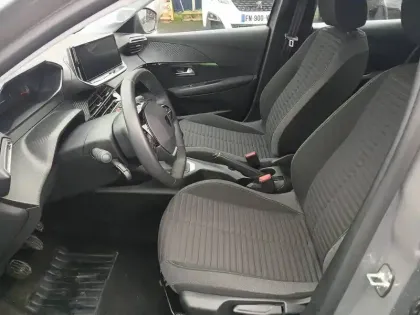 Photo 29 Peugeot 208  PureTech 100 S&S BVM6