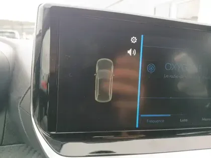 Photo 35 Peugeot 208  PureTech 100 S&S BVM6