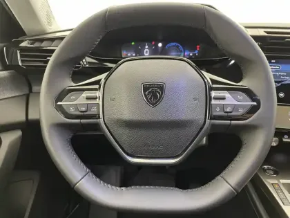 Photo 54 Peugeot 308  Hybrid 145 e-DCS6