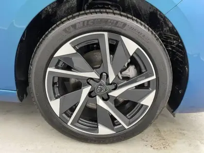 Photo 49 Peugeot 308  Hybrid 145 e-DCS6