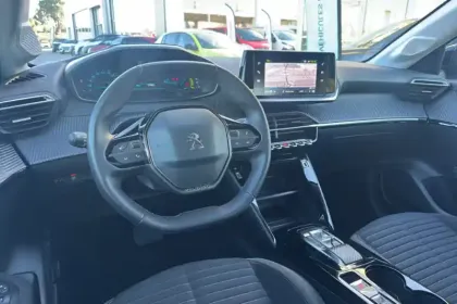 Photo 25 Peugeot 208  Electrique 50 kWh 136ch