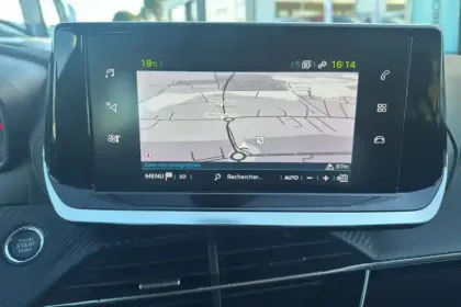 Photo 18 Peugeot 208  Electrique 50 kWh 136ch