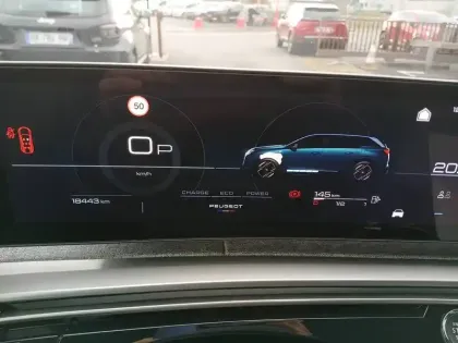 Photo 31 Peugeot 5008  Hybrid 136 e-DCS6