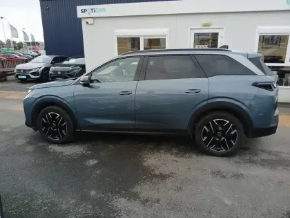 Photo 47 Peugeot 5008  Hybrid 136 e-DCS6