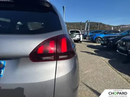 Photo 22 Peugeot 2008  PureTech 82ch BVM5