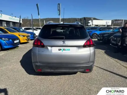 Photo 65 Peugeot 2008  PureTech 82ch BVM5