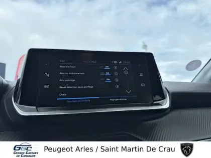 Photo 16 Peugeot 208  PureTech 100 S&S BVM6