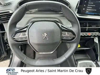 Photo 12 Peugeot 208  PureTech 100 S&S BVM6