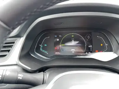 Photo 91 Renault Captur  E-Tech hybride 145