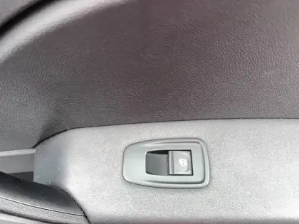 Photo 52 Renault Captur  E-Tech hybride 145