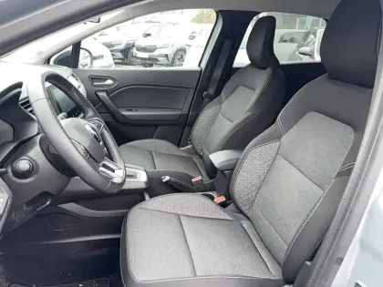 Photo 46 Renault Captur  E-Tech hybride 145