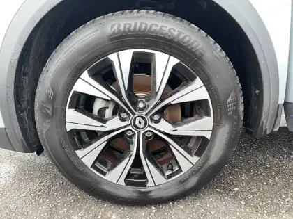 Photo 82 Renault Captur  E-Tech hybride 145