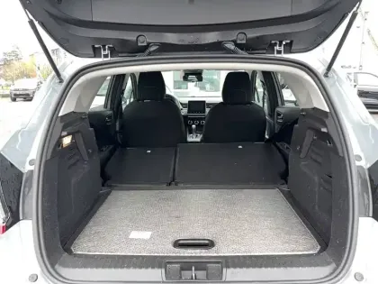 Photo 85 Renault Captur  E-Tech hybride 145