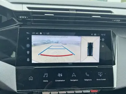 Photo 18 Peugeot 308  BlueHDi 130ch S&S EAT8