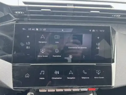 Photo 15 Peugeot 308  BlueHDi 130ch S&S EAT8