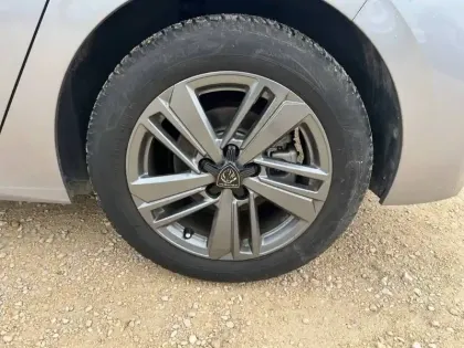 Photo 13 Peugeot 308  BlueHDi 130ch S&S EAT8