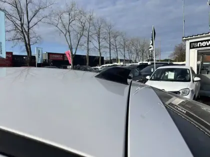 Photo 14 Renault Arkana  E-Tech hybride 145 - 22