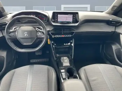 Photo 66 Peugeot 2008  BlueHDi 130 S&S EAT8