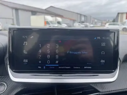 Photo 34 Peugeot 208  PureTech 100 S&S BVM6