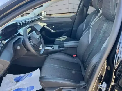 Photo 30 Peugeot 308  PHEV 180 e-EAT8